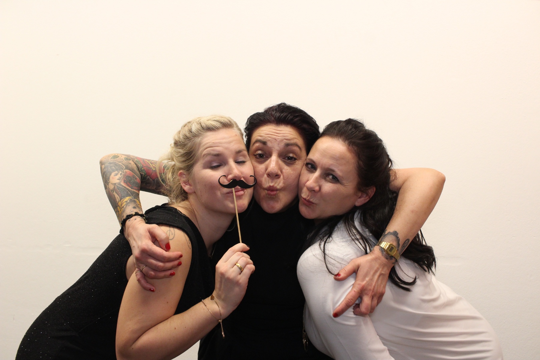 dtb2469297_B0426BB-FB_BD302218_101_1