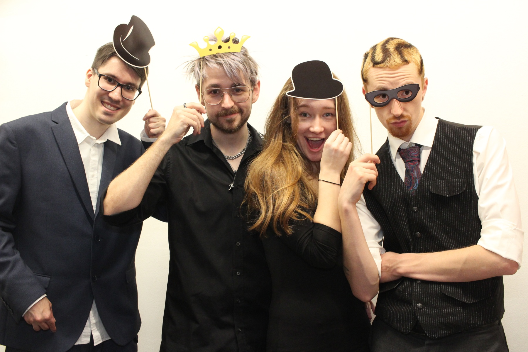 dtb2469297_B0426BB-FB_BD302218_105_1