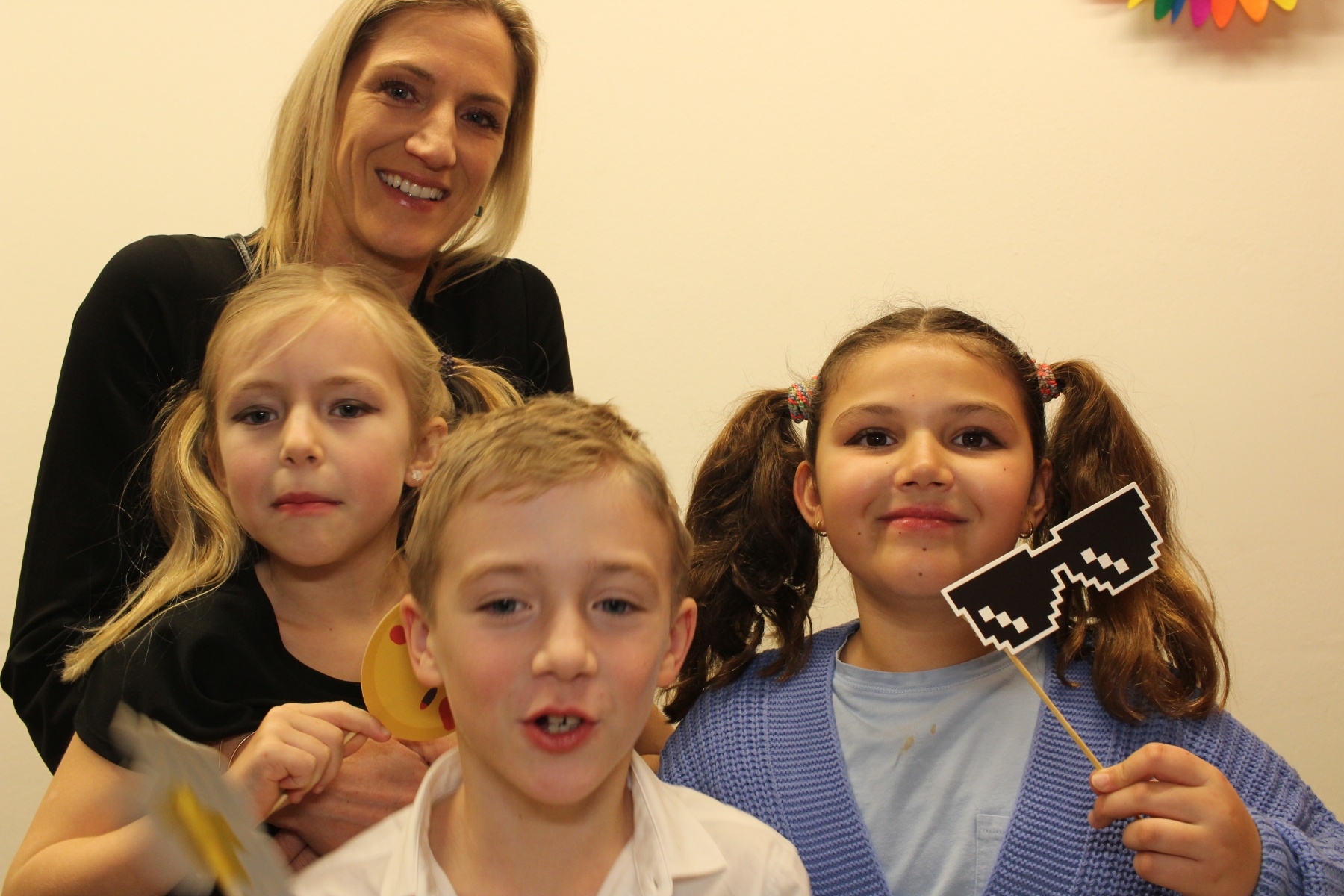 dtb2469297_B0426BB-FB_BD302218_10_1