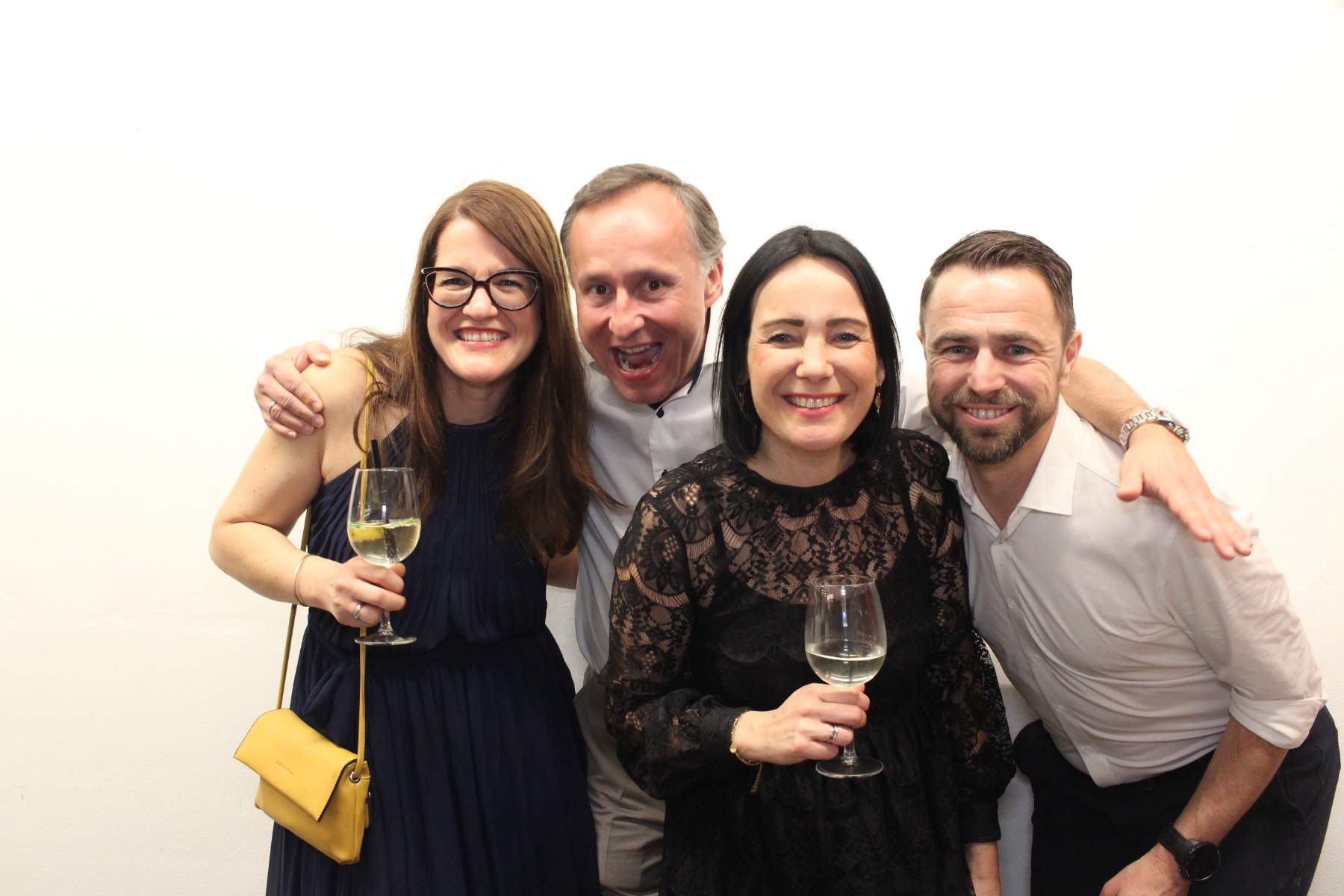 dtb2469297_B0426BB-FB_BD302218_168_1