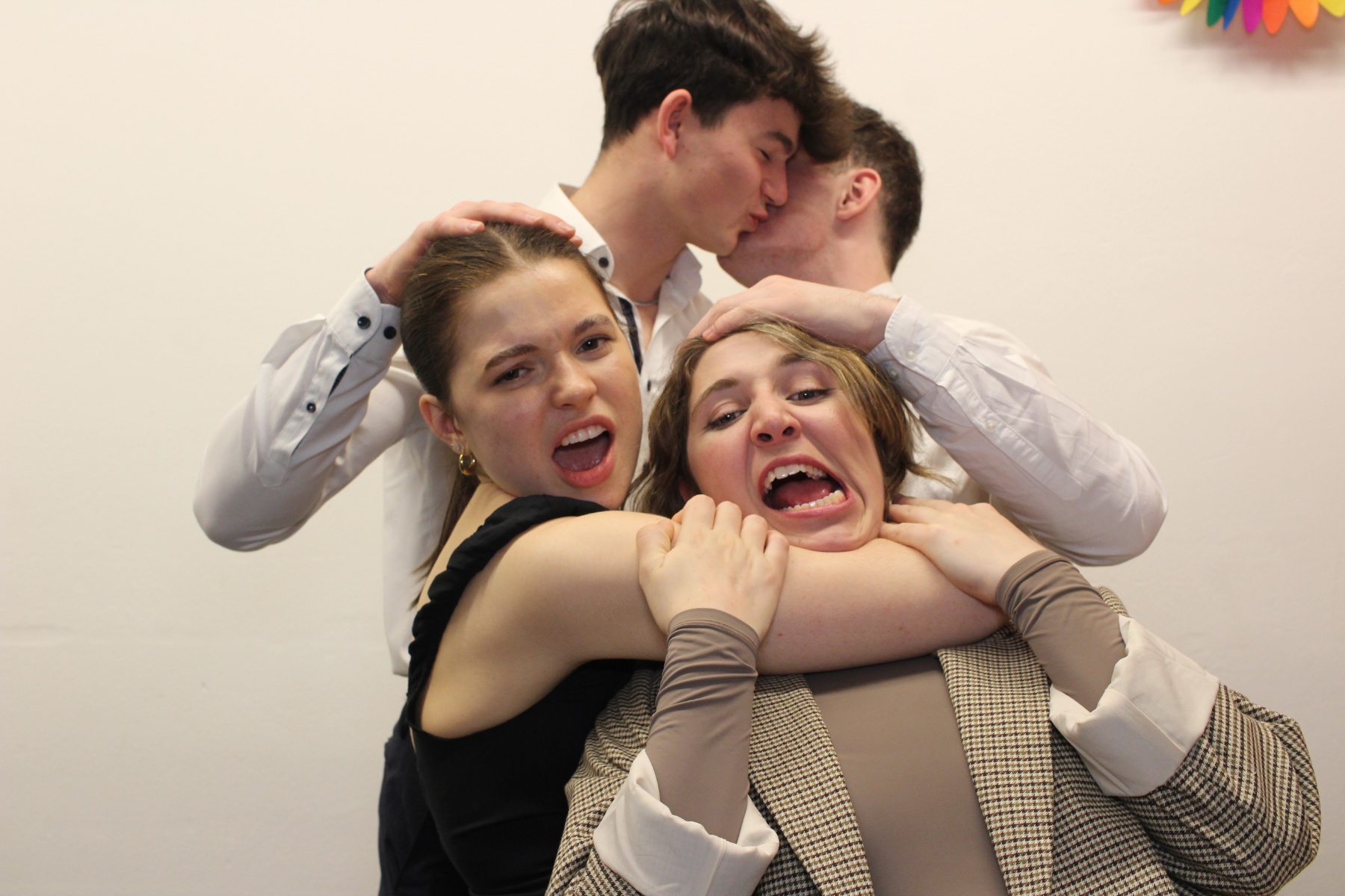 dtb2469297_B0426BB-FB_BD302218_179_1