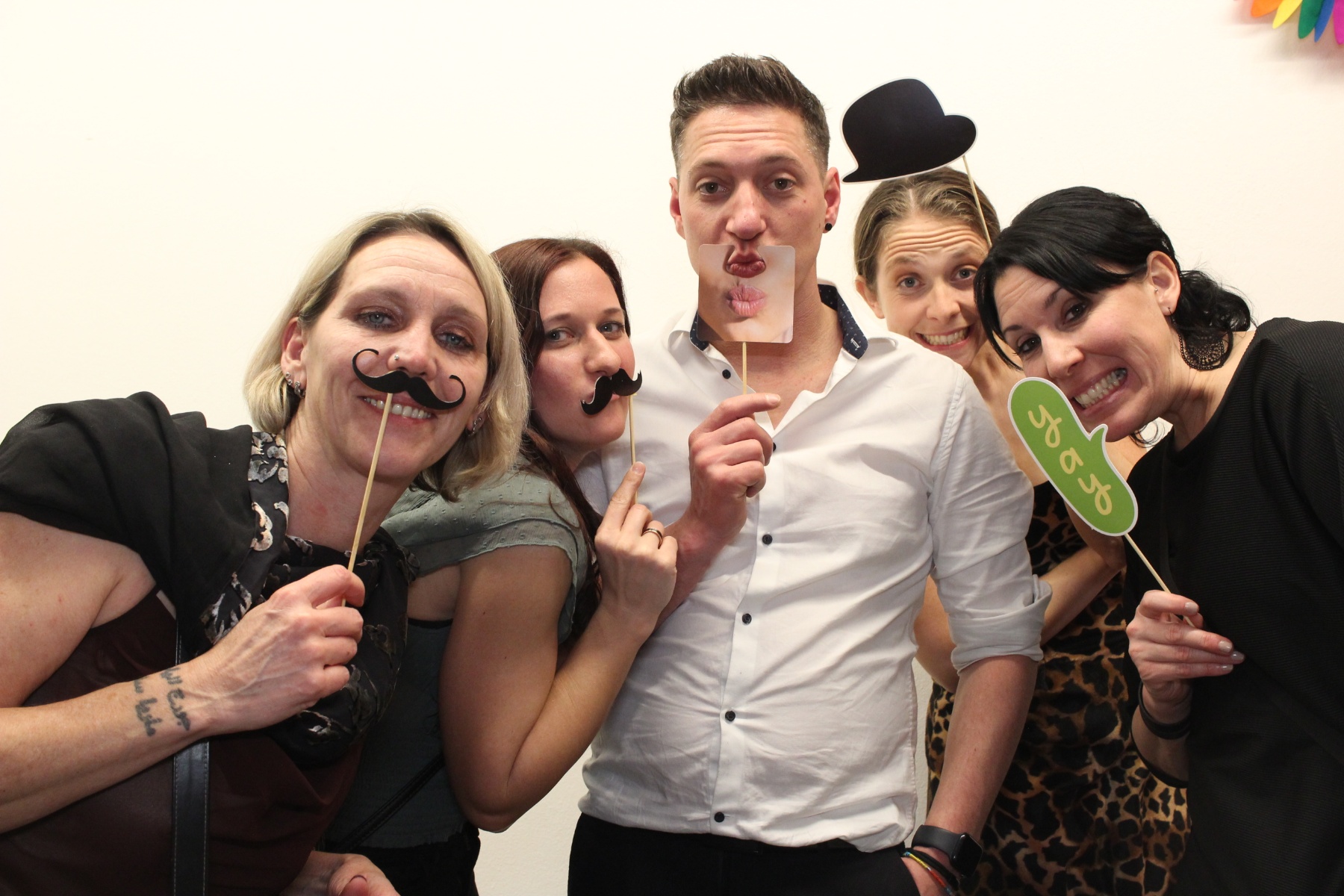 dtb2469297_B0426BB-FB_BD302218_211_1