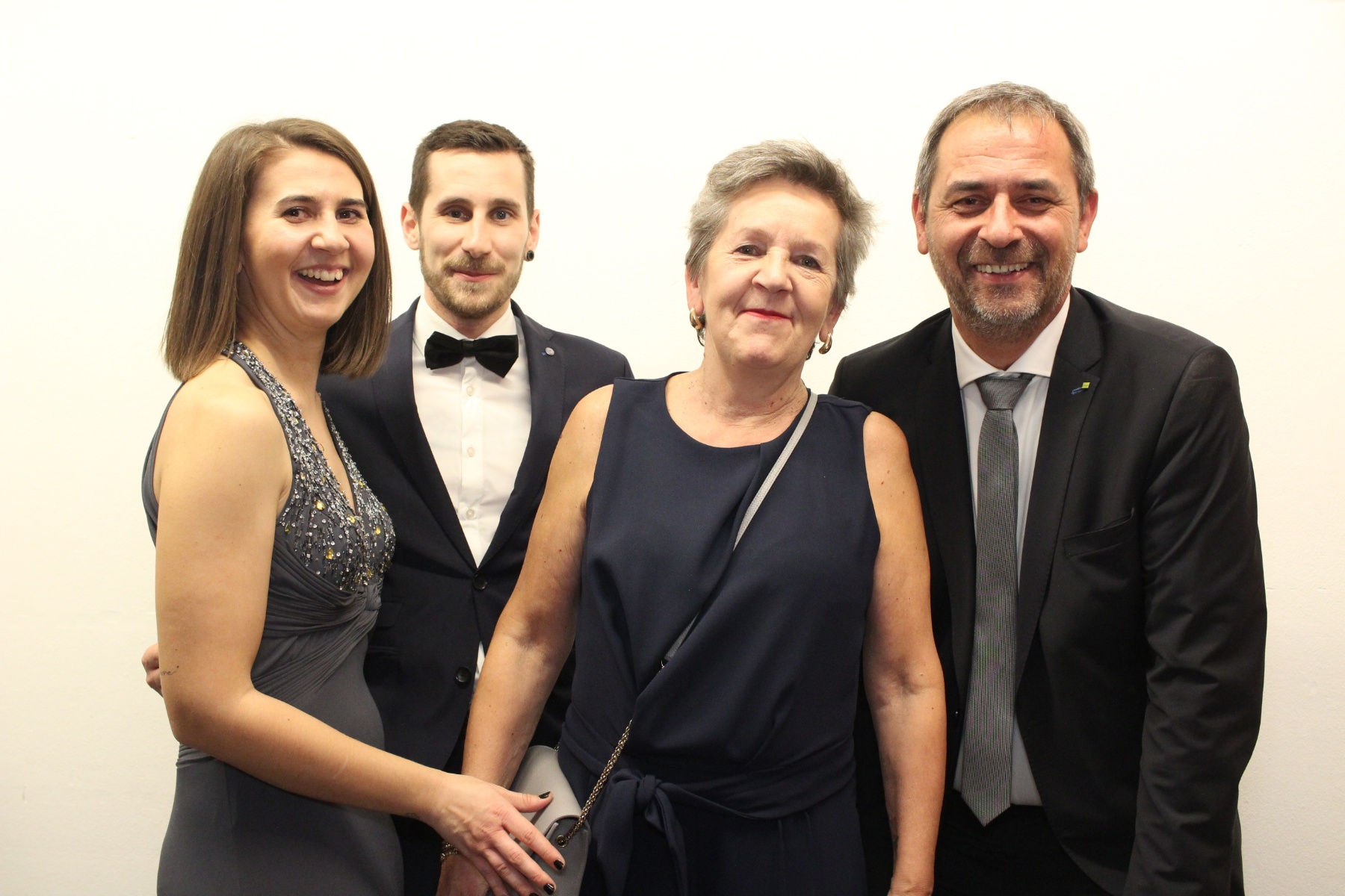 dtb2469297_B0426BB-FB_BD302218_55_1