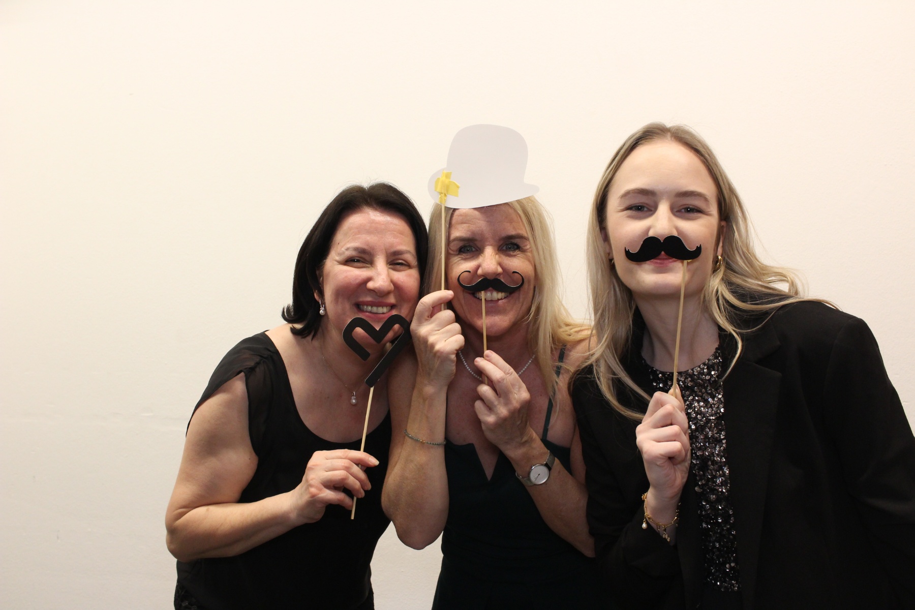 dtb2469297_B0426BB-FB_BD302218_93_1