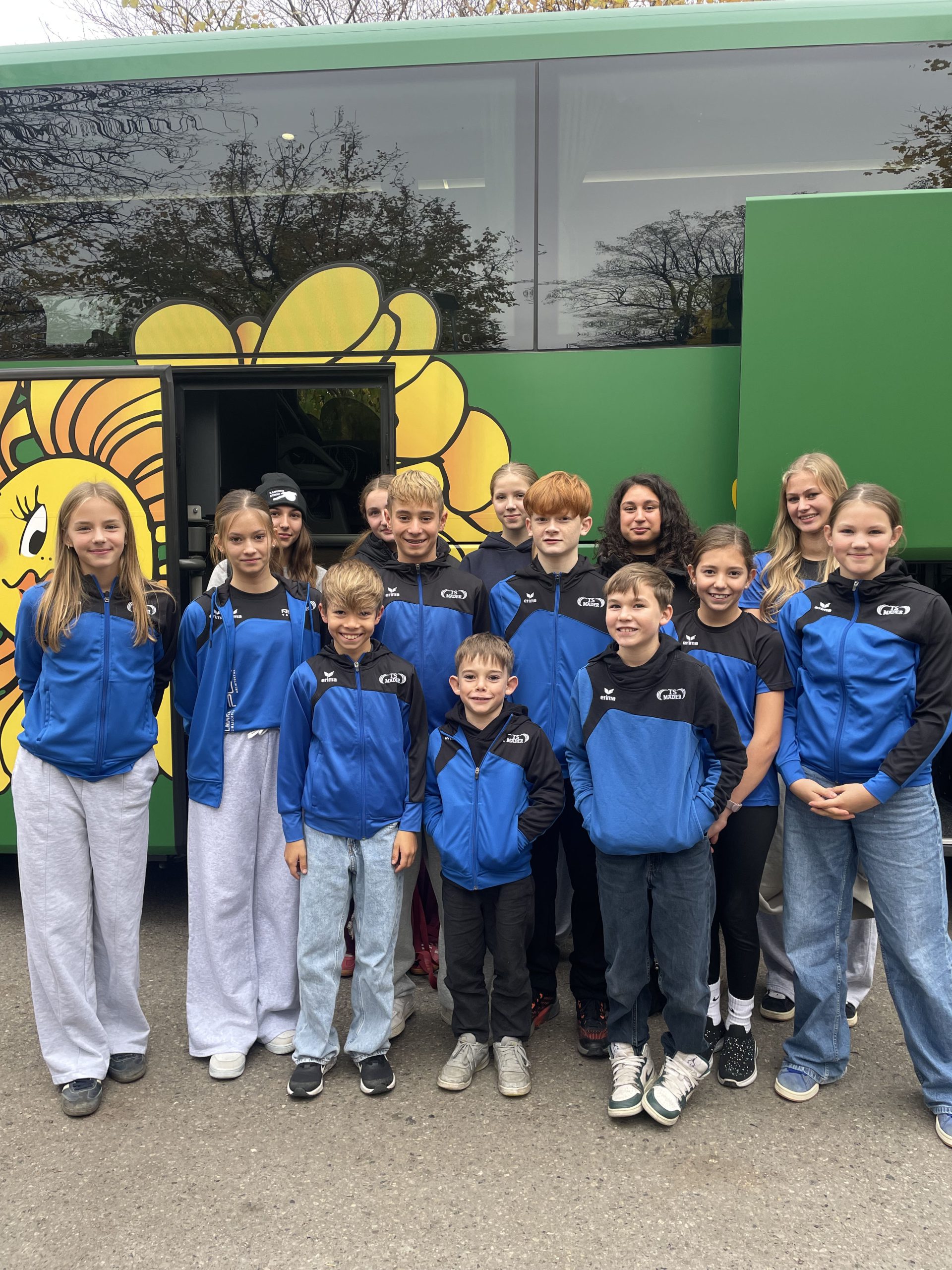 20251107_124215947_iOS