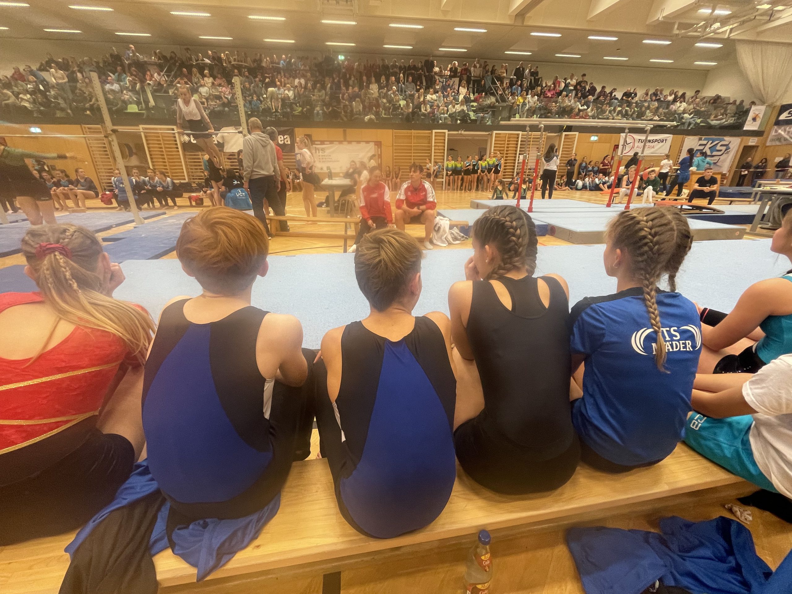 20251108_161223825_iOS