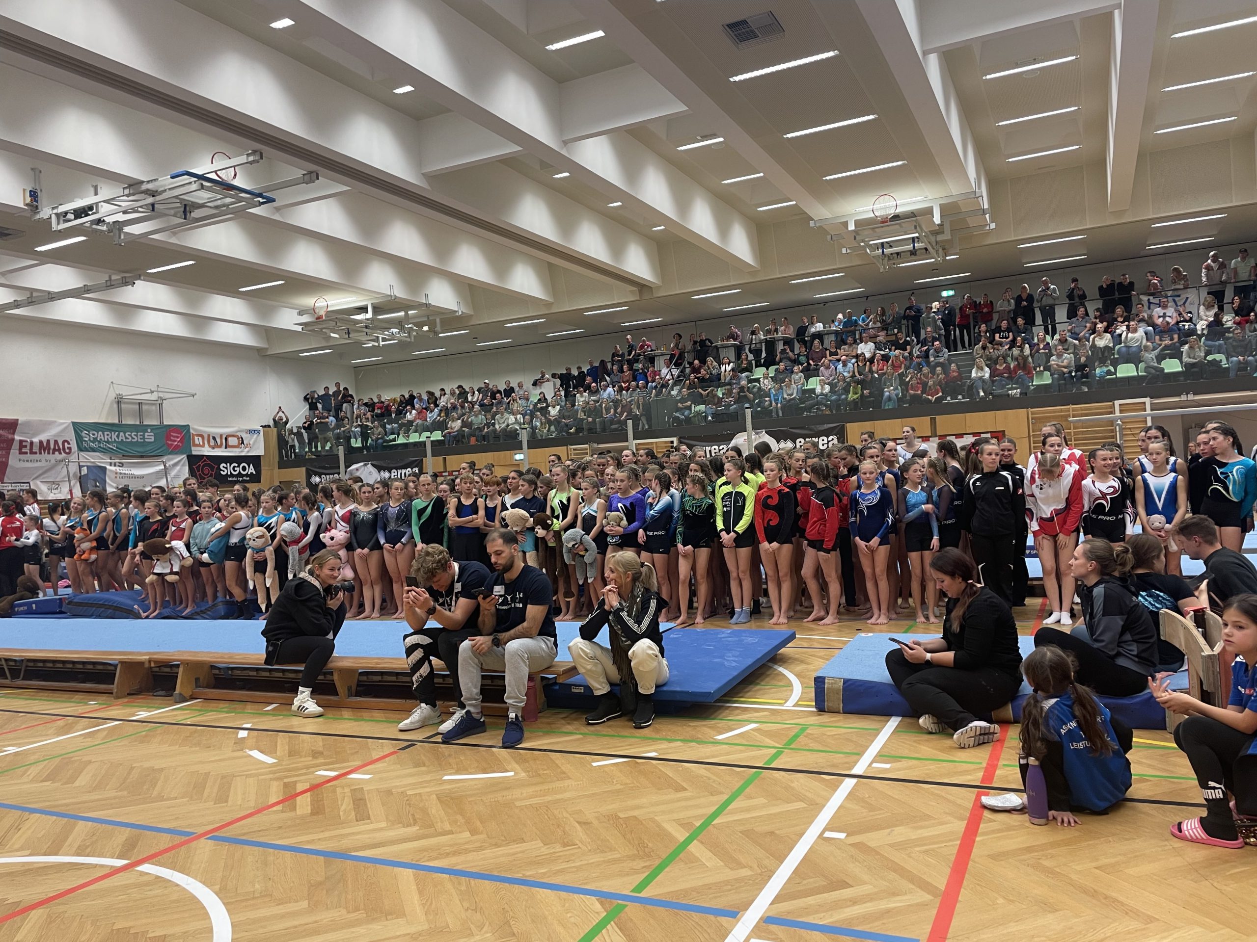 20251108_194729540_iOS